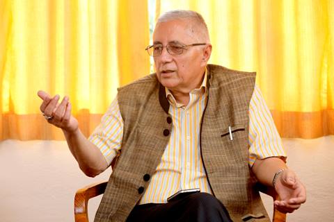 कांग्रेस बैंठकअघि डा.कोइरालाले आफू निकट पदाधिकारीसँग गरे छलफल